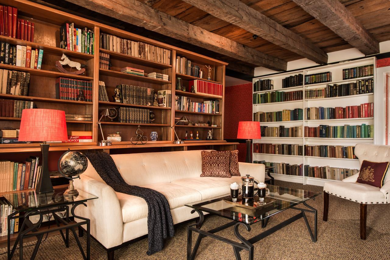 The Lincoln Inn & Restaurant At The Covered Bridge Woodstock Extérieur photo